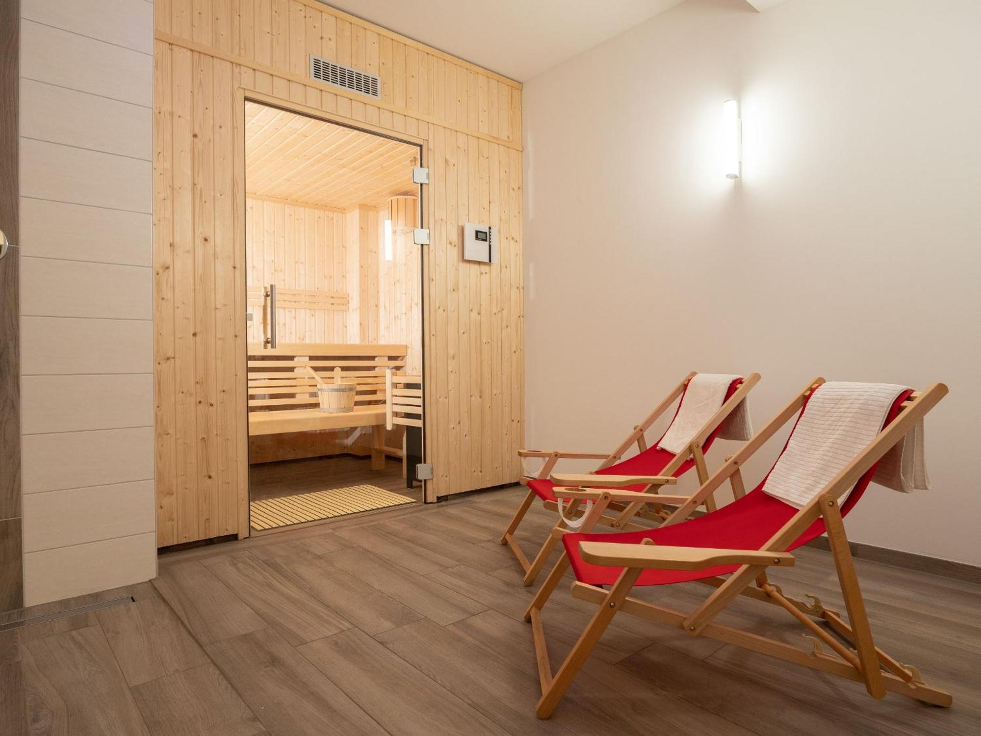 Ferienwohnung Rotes Haus Krabbe - Whg 2 Ostseeheilbad Ostseeheilbad Zingst Exterior foto